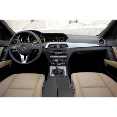 Штатна магнітола Mercedes C class (W204) 2011+