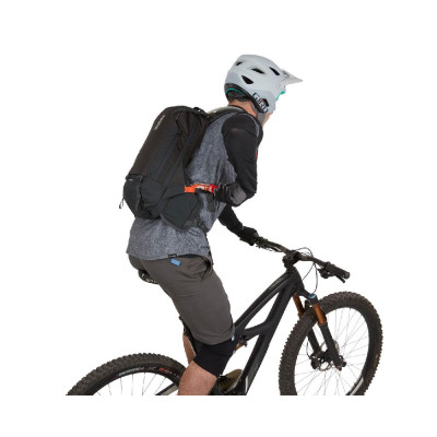 Рюкзак-гідратор Thule Rail 12L (Obsidian) (TH 3203797) Рюкзак-гідратор Thule Rail 12L (Obsidian) (TH 3203797)