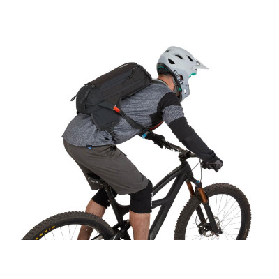 Рюкзак-гидратор Thule Rail 12L Pro (Obsidian) (TH 3203799) Рюкзак-гидратор Thule Rail 12L Pro (Obsidian) (TH 3203799)